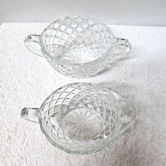 Waffle Creamer/Sugar Set - Picture 2 of 4